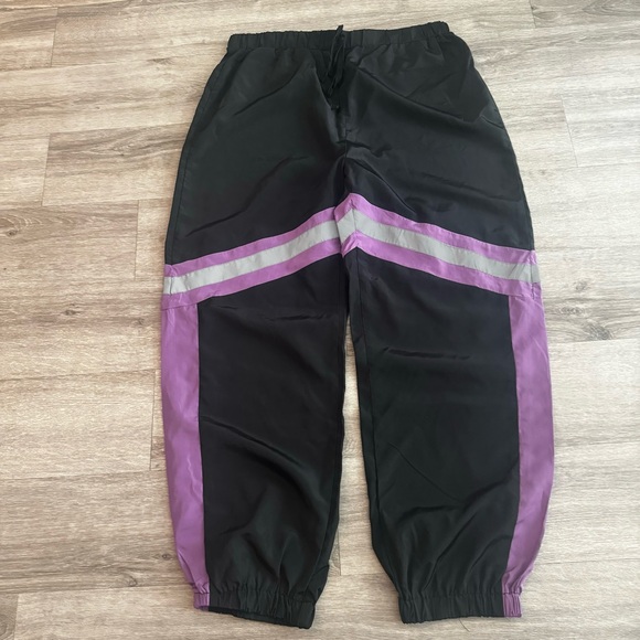 Black, purple and silver parachute pants - Picture 1 of 5